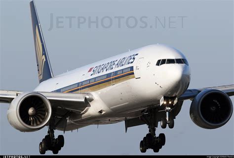 9V SWB Boeing 777 312ER Singapore Airlines Martin Robson JetPhotos