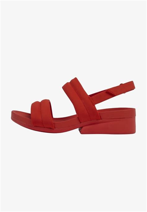 Camper Minikaah Walking Sandals Rotred Uk