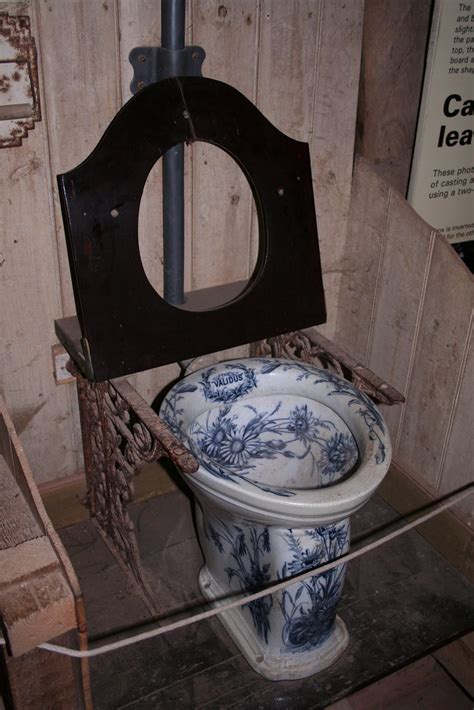 Old English Toilet I Saw This In The Museum I Do Not Know Flickr