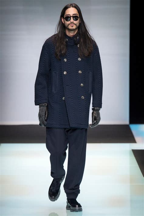 Giorgio Armani Fall 2016 Menswear Collection Photos - Vogue