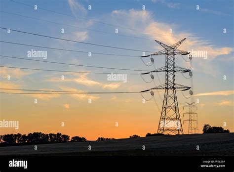 Pylons Sky Sunset Sunrise Hi Res Stock Photography And Images Alamy