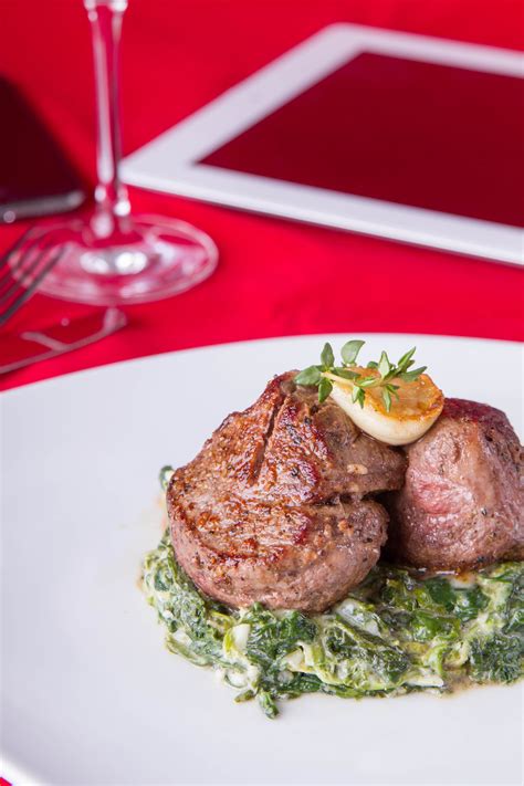 Филе миньон с кремом из шпината. www.timetoeat.com.ua | Food, Meat, Steak