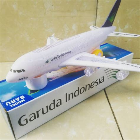 Detail Garuda Indonesia Gambar Pesawat Mainan Koleksi Nomer