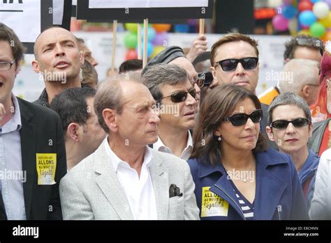 Marche Des Fiert S Gay Pride Pride Anne Hidalgo Nouveau Maire De Paris Anne Hidalgo