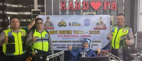 Satlantas Polrestabes Medan Dialog Interaktif Di Radio Kardopa