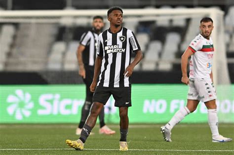 Jeffinho E John Est O Fora Da Pr Libertadores Pelo Botafogo