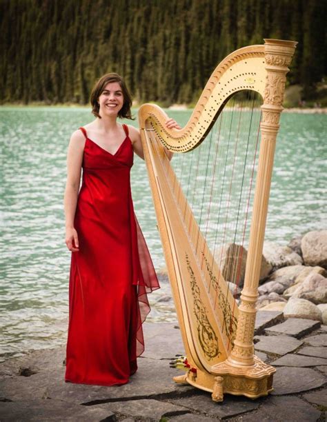 Phoebe Powell, classical harp