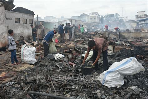 Pasar Way Jepara Terbakar Diduga Akibat Korsleting Listrik