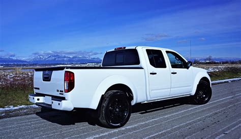 Nissan Frontier Crew Cab Midnight Edition Road Test The Car Magazine