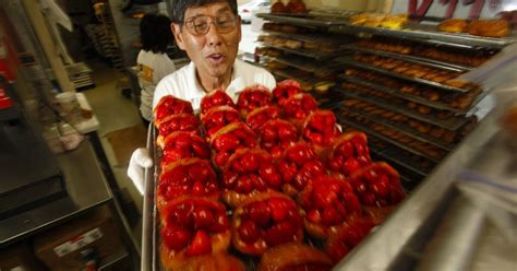 The Donut Man will bring its delectable, fruit-filled doughnuts to ...