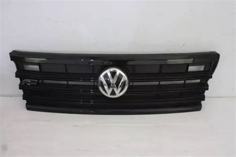 Vw Touareg R Line Front Bumper Grill 2018 On 760853653b Genuine See Pics £150 00 Picclick Uk