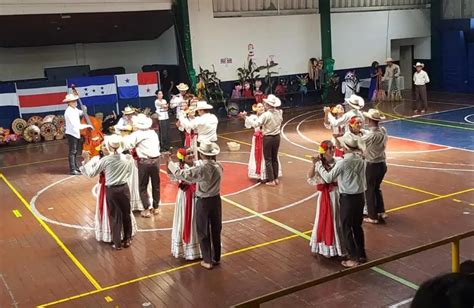 Cuadro De Danzas Folcl Ricas Arte Unah Celebra A Os De Xitos