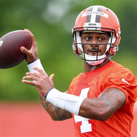 ICYMI Cleveland Browns Quarterback Deshaun Watson Was Suspended For 6