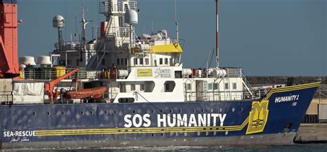 Migranti la nave Ong Humanity 1 salva 291 persone dovrà sbarcare a