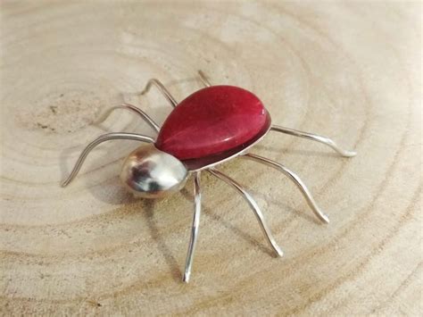 broche araña Mercado artesano y ecológico