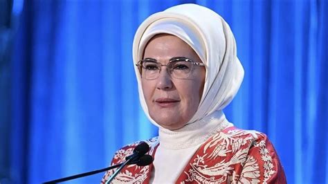 Emine Erdoğandan 29 Ekim Cumhuriyet Bayramı Mesajı İstiklal Kahramanlarımızı Rahmetle