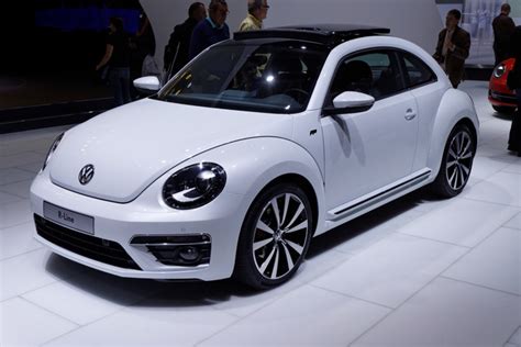 Volkswagen Beetle Photos And Specs Photo Volkswagen Beetle Exterior