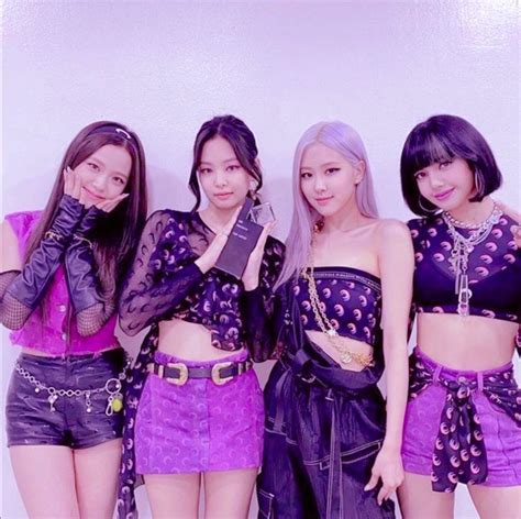 нοω γου ℓικє τнατ ϐρ єяα Blackpink Blakpink Blackpink Wallpaper