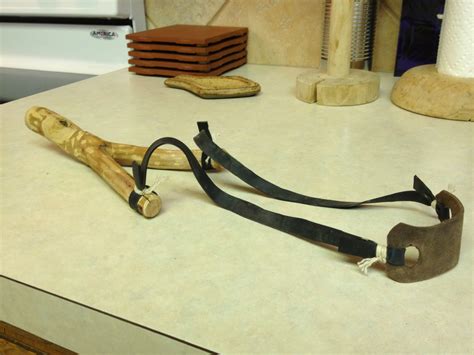 Nonnie's Blog: How to make a good old-fashioned slingshot