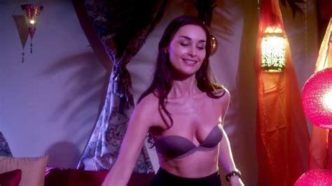 Naked Ewa Da Cruz In Excuse Me For Living