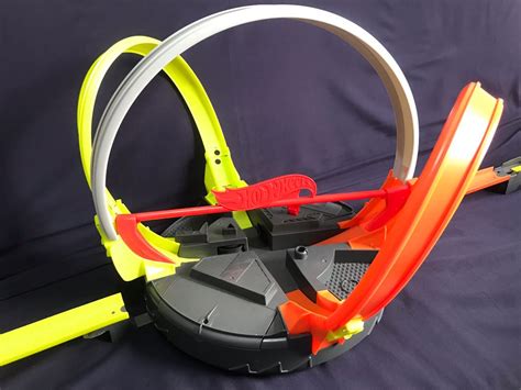 Hot Wheels Roto Revolution Hobbies Toys Toys Games On Carousell