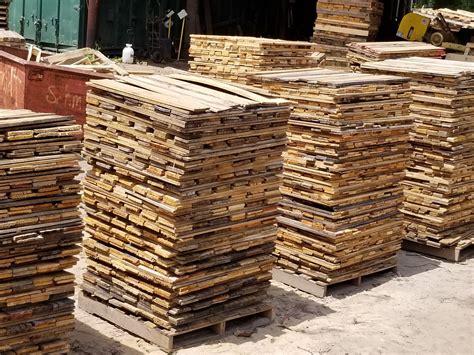 Reclaimed Pallet Boards In Bulk Cube Pieces Pallet Boards Wood