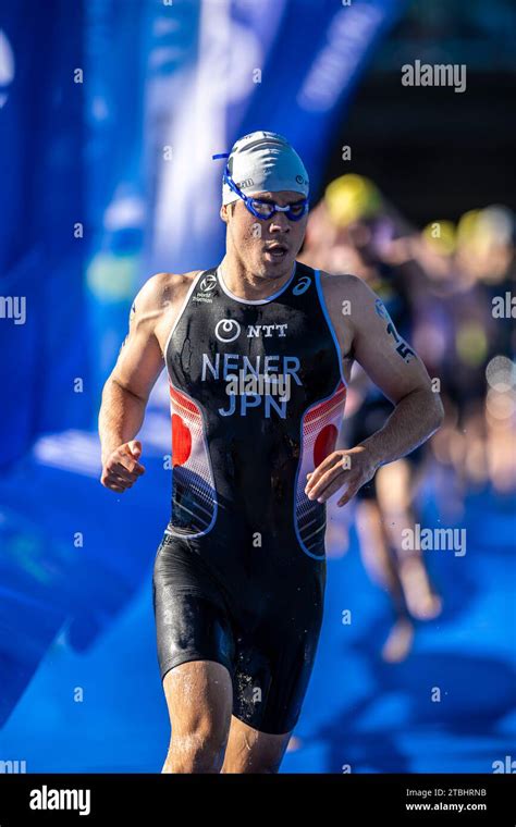 Kenji Nener Participating In Pontevedra In The World Triathlon