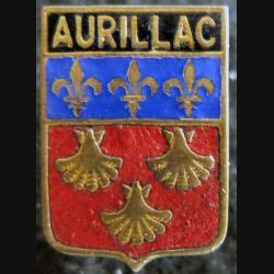 insigne blason en émail de la ville d Aurillac 13 x 18 mm coquillage