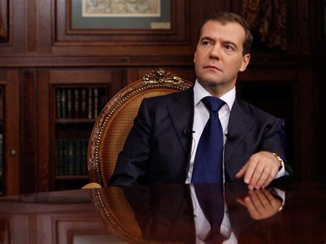 Медведев рассказал о персональном расчете пособий для малоимущих, 1 ...