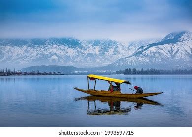 View Dal Lake Winter Beautiful Mountain Stock Photo 2044050329 | Shutterstock