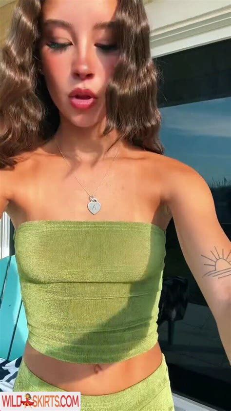 Bitty Bitty Nude Instagram Leaked Photo