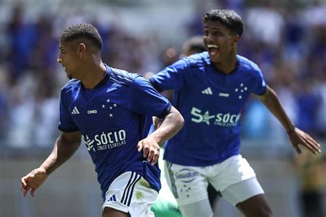 Cruzeiro bate Grêmio na final e conquista Copa do Brasil sub 20