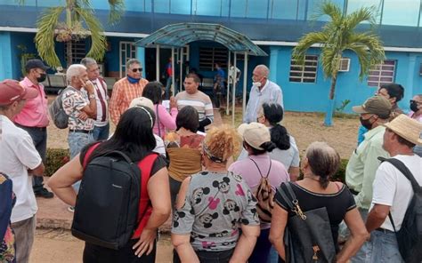 Vecinos De Pueblo Nuevo Sur Exigieron En Hidrocaribe Respuestas Ante