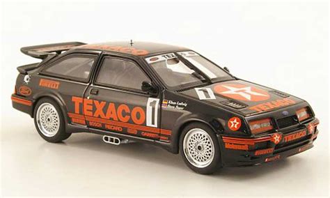 Diecast model cars Ford Sierra Cosworth RS 1/18 Minichamps Cosworth RS tuning white - Alldiecast.us