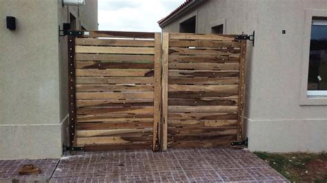 Articulos Rurales Portones A Medida En Madera Dura Guayubira