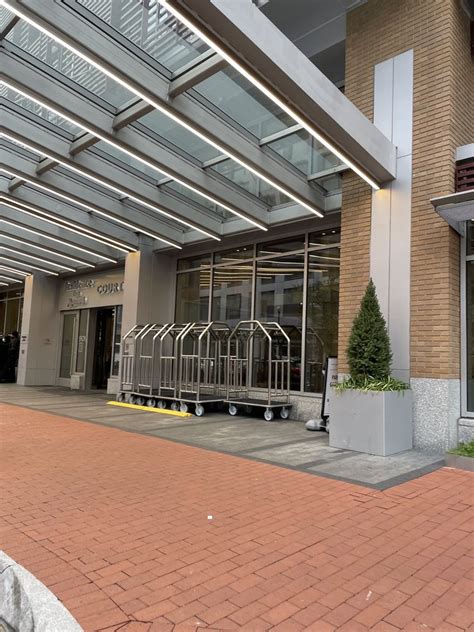 Courtyard By Marriott Washington Downtown Convention Center 91 Photos And 43 Reviews 901 L