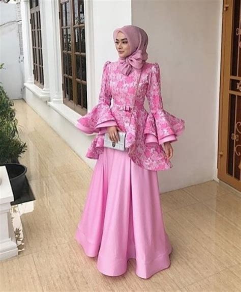 Inspirasi Model Baju Gamis Pesta Modern Terbaru