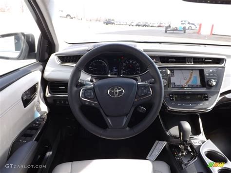 Toyota Avalon Hybrid Limited Dashboard Photos Gtcarlot