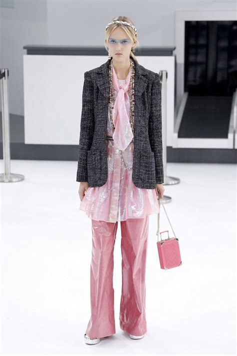 Chanel Ready To Wear Fashion Show Collection Spring Summer 2016