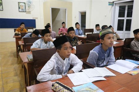Pentingnya Niat Dalam Menuntut Ilmu Fstm Kuis