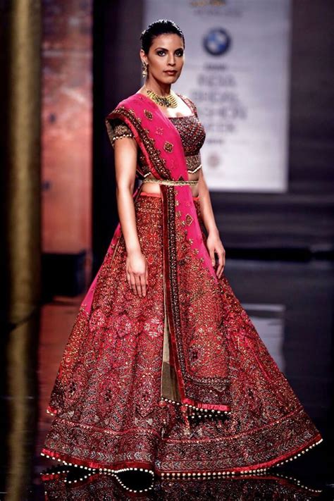 A Guide To Wedding Lehenga By Jj Valaya Indian Bridal Lehenga Indian