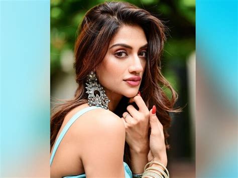 Nusrat Jahan Pics बंगाली एक्ट्रेस Tmc की सांसद नुसरत जहां ने खुले