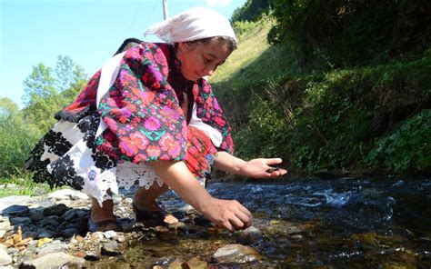 Bătrânii știau cel mai bun leac pentru deochi Iată trei descântece