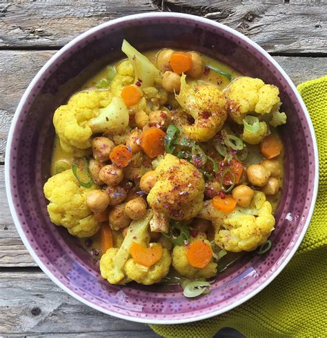 Blumenkohl Curry Mit Kichererbsen Und Gew Rzbl Ten