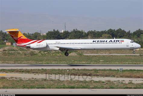 EP-LCL | McDonnell Douglas MD-82 | Kish Air | Ata Tavanaei | JetPhotos