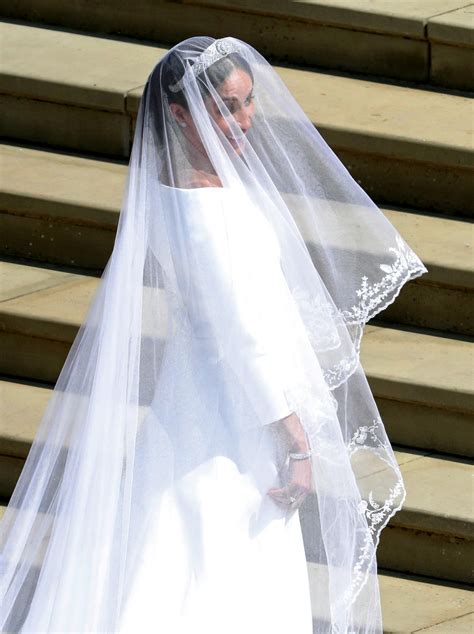 Royal Wedding 2018: Meghan Markle's Dress [PHOTOS]