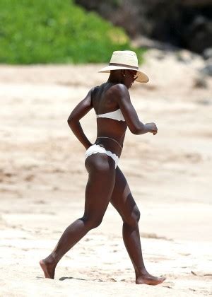 Lupita Nyongo Bikini Candids In Hawaii Gotceleb