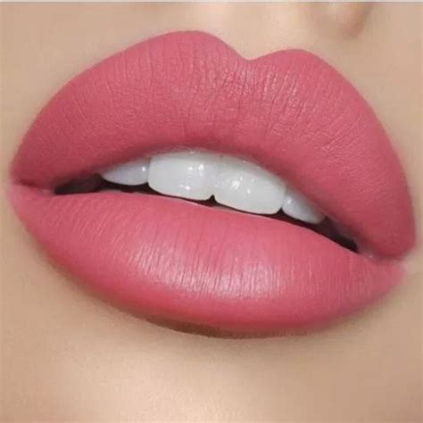 10 Spring Lip Colors That Will Make You So Kissable Society19