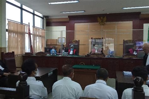 Foto Sampaikan Pembelaan Kuasa Hukum Minta Terdakwa Kasus