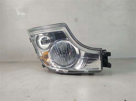 Reflektor Lampa Prz D Przednia Prawa Mercedes Actros Mp A